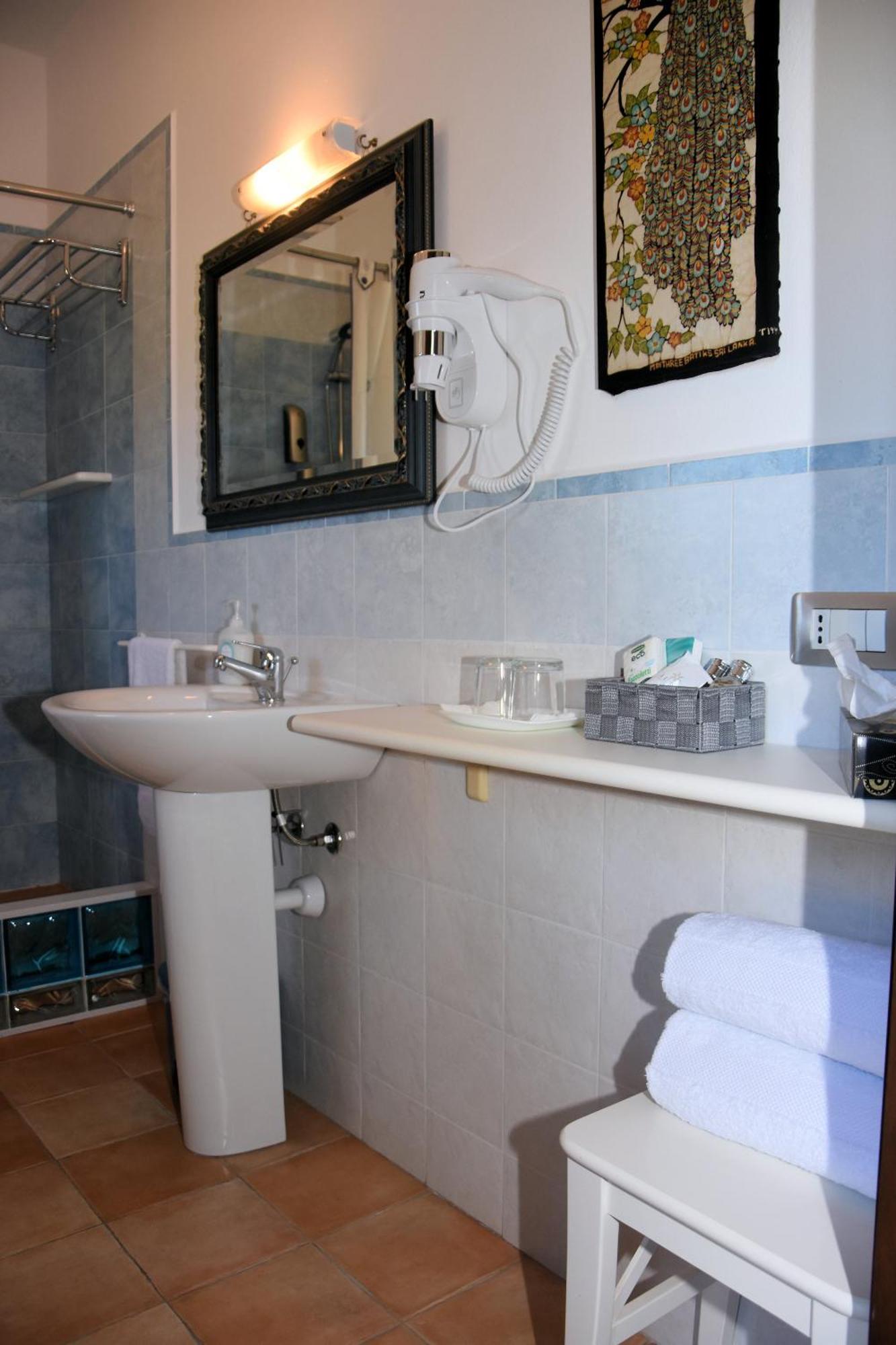 Guest House La Carolina Tigliole Extérieur photo