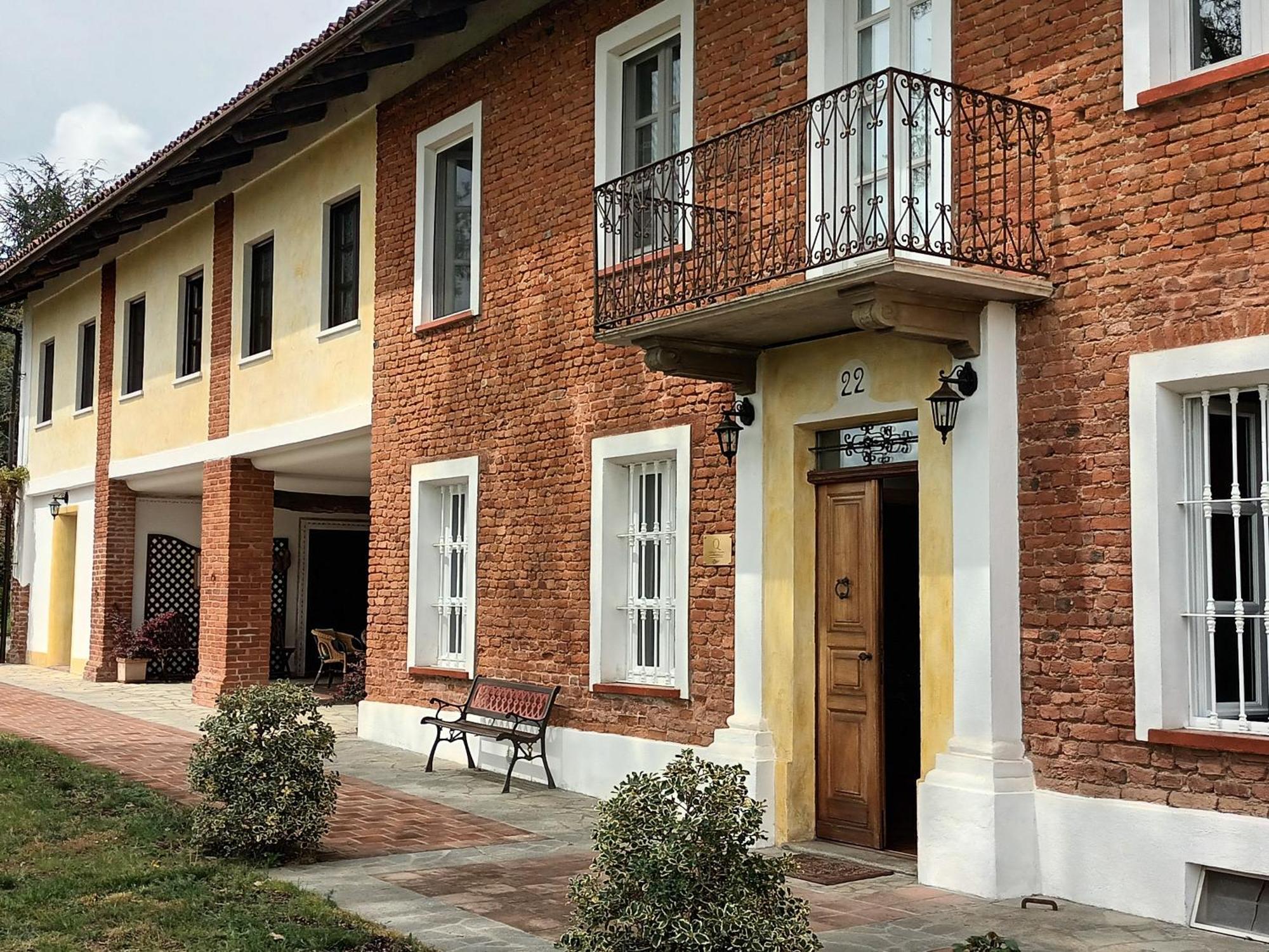 Guest House La Carolina Tigliole Extérieur photo